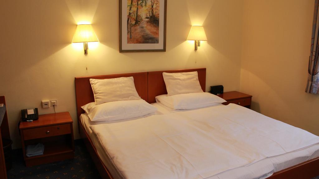 Hotel Josefa Σάλτσμπουργκ Εξωτερικό φωτογραφία